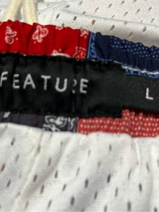 Feature - Picture 6 of 7